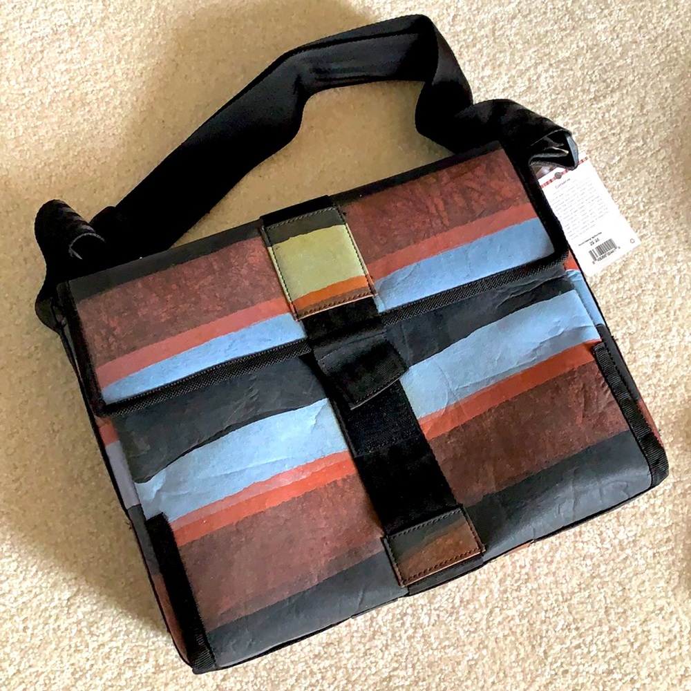Unique messenger bag brand new
